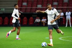 何他們是歐 何他們是歐